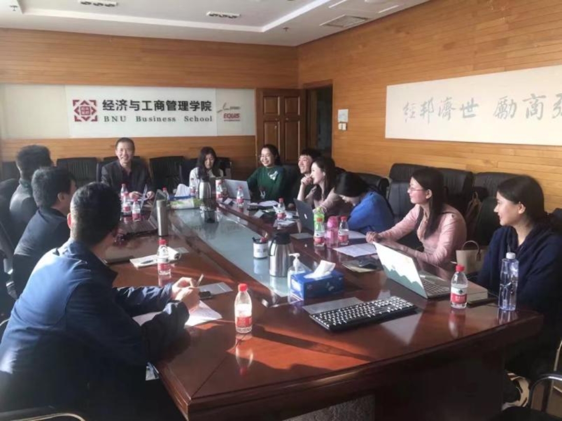 師生團(tuán)隊(duì)